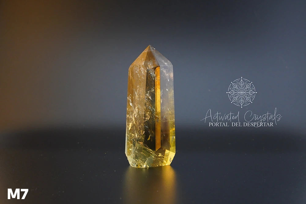 Torre de Citrino Dorado Ahumado Manifestador. Cristales activados para la abundancia, prosperidad y protección. Cuarzo natural | Pieza Única